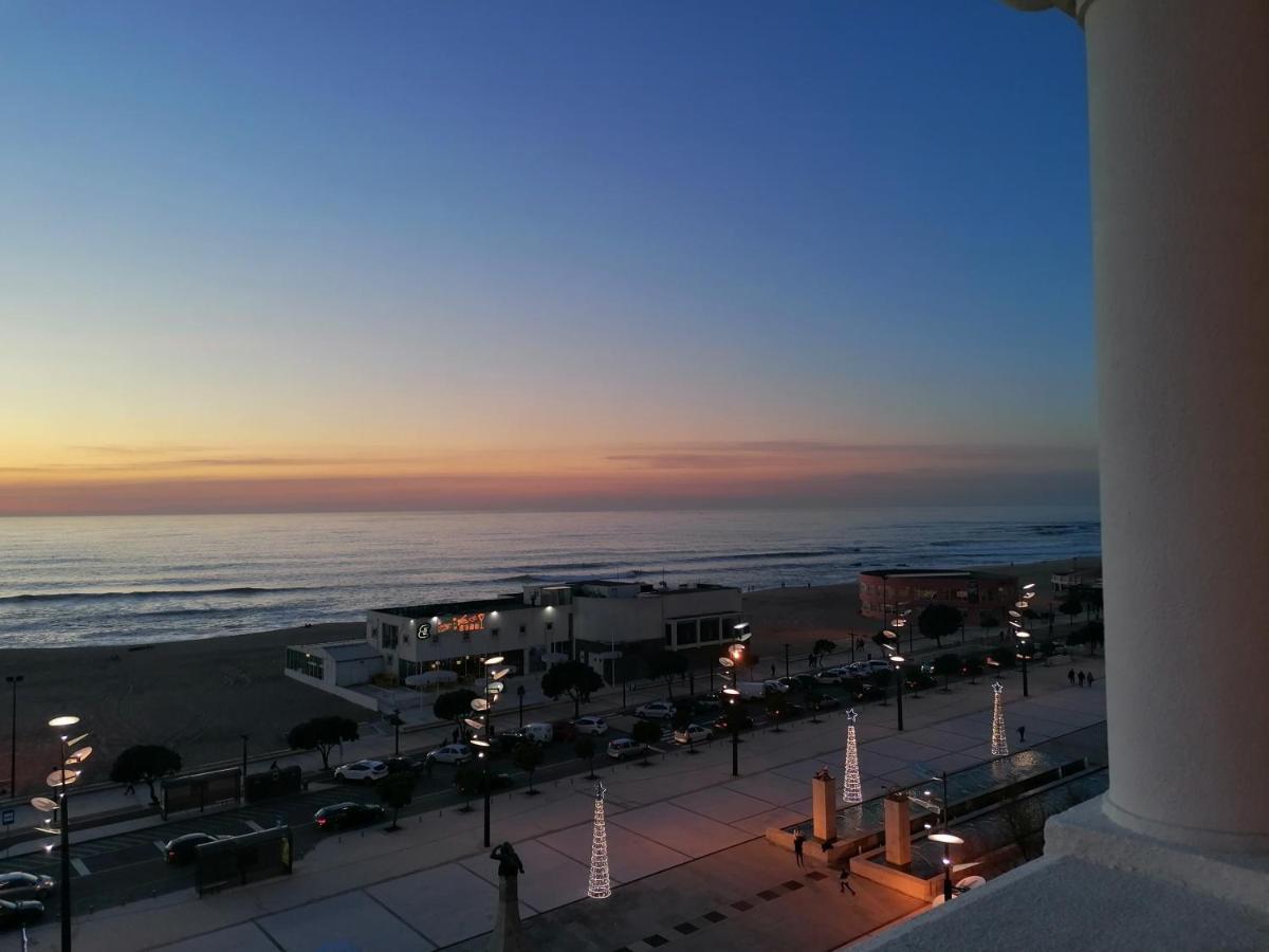 The One Grand Hotel Da Povoa - By Mhmb Hospitality โปโว เดอ วาร์ซิม ภายนอก รูปภาพ